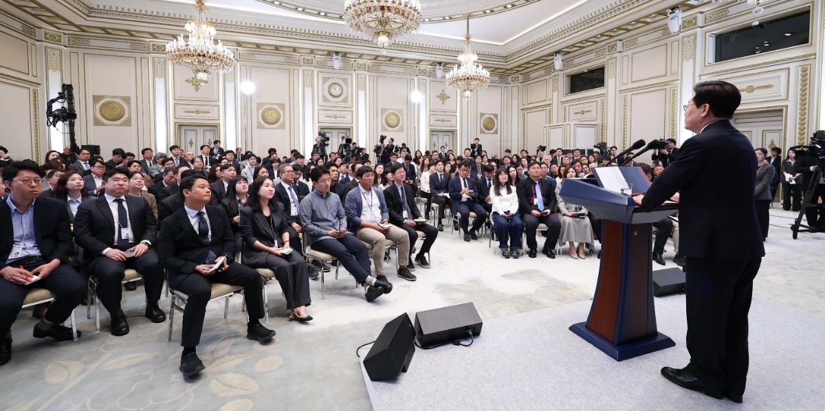 이재명 대통령이 지난 18일 청와대 영빈관에서 열린 현안 기자회견에서 발언하고 있다. / 청와대통신사진기자단-뉴스1