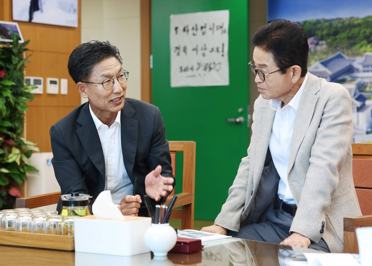 김병삼 영천시장, 경북도청 방문해 주요 현안사업 협조 요청