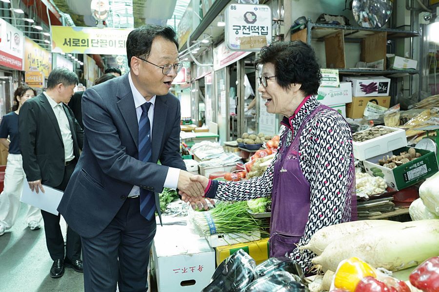 민경선 고양시장, 원당·일산시장 찾아 상인 격려…추석 물가·민생 점검