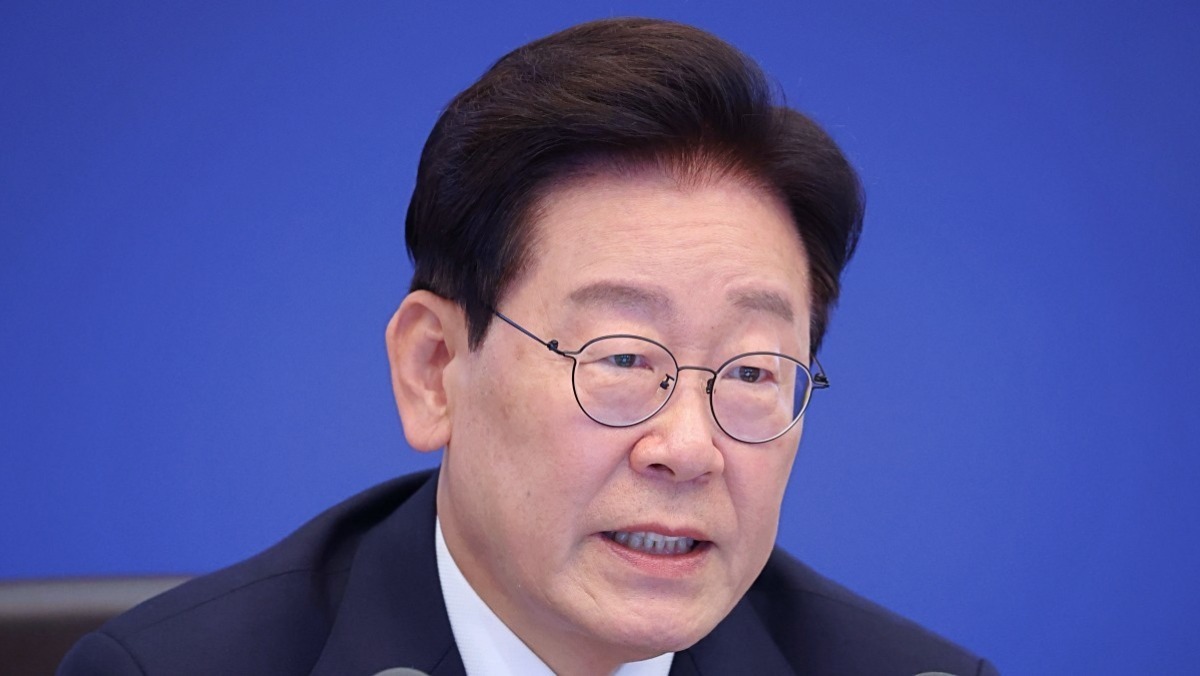 여론 움직일까…이 대통령, 순방 떠나기 전 ‘이 사람’과 통화 나눈 사실 알려져 ‘주목’