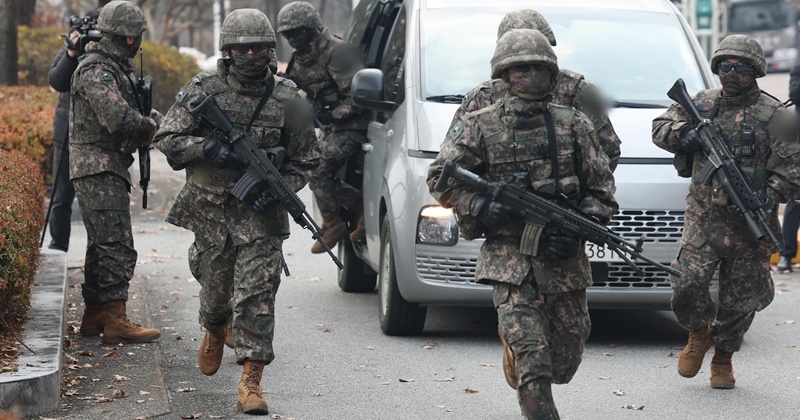 “휴대폰 2개 크기” DMZ 지뢰 추정 폭발 사고에 대해 '소름 돋는' 분석 나왔다 