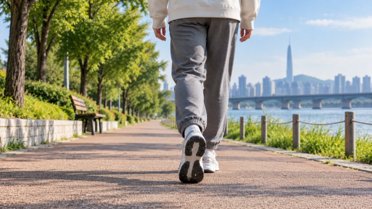 매일 '걷기 운동'하는데 왜 무릎이 아플까… '이렇게' 걸어야 효과 봅니다 