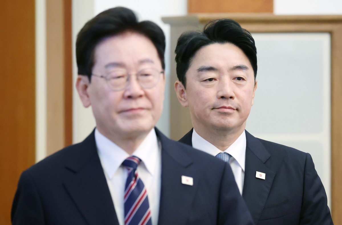 이재명 대통령과 강훈식 비서실장 / 뉴스1