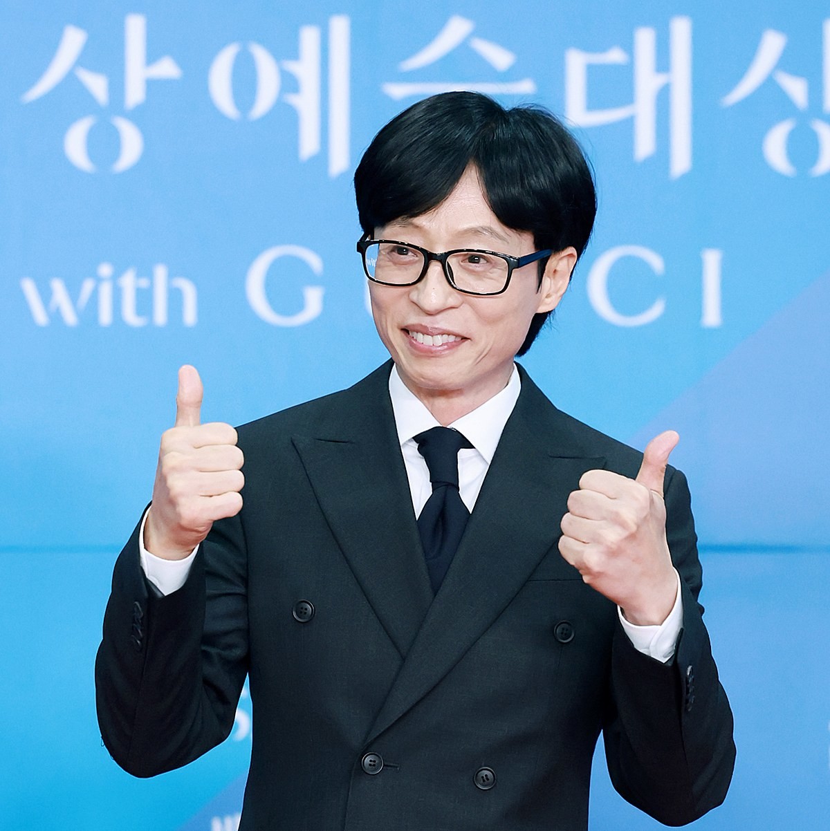 방송인 유재석 모습. 기사 이해를 돕기 위한 자료 사진. 방송인 유재석이 건강 이상으로 녹화를 취소한 것으로 전해졌다. 유재석이 건강상의 이유 등으로 녹화를 당일 취소한 것은 1991년 '제1회 KBS 대학개그제'로 데뷔한 이후 처음이다. 유재석의 소속사 안테나는 22일 '유재석이 감기 몸살로 인한 일시적인 고열 증세를 보여 부득이하게 녹화를 취소하게 됐다'라고 밝혔다. / 뉴스1