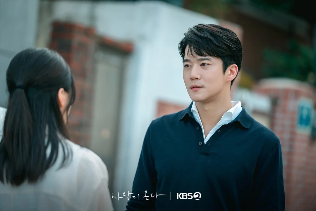 '사랑이 온다' 스틸컷. '사랑이 온다'는 깨진 가족의 파편을 모아 세상에서 가장 따뜻한 인생 한 상을 차려내는 두 남녀의 패밀리 레시피 드라마를 그린다. / KBS
