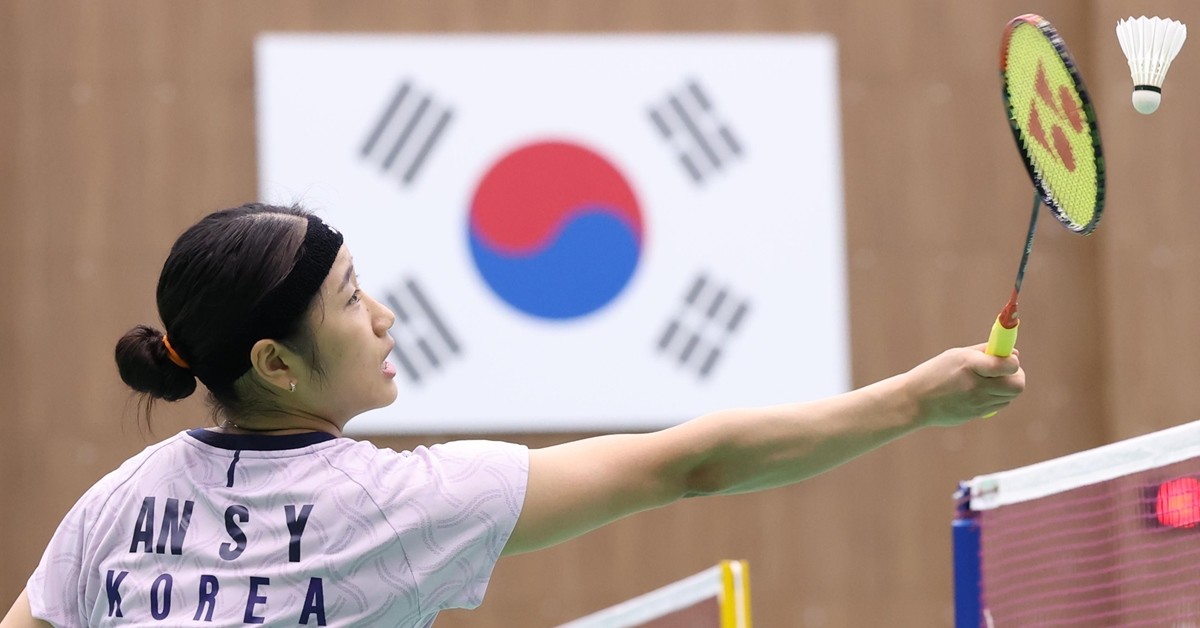 배드민턴 국가대표팀 안세영이 지난 8일 진천 국가대표 선수촌에서 열린 2026 아이치·나고야 아시안게임 대한배드민턴협회 미디어데이에서 공개 훈련하고 있다. / 뉴스1