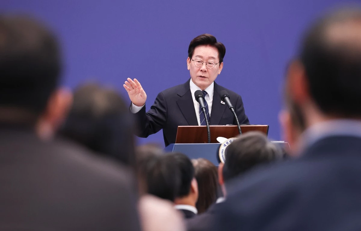 이재명 대통령이 18일 청와대 영빈관에서 열린 현안 기자회견에서 발언하고 있다. / 뉴스1 (청와대통신사진기자단)