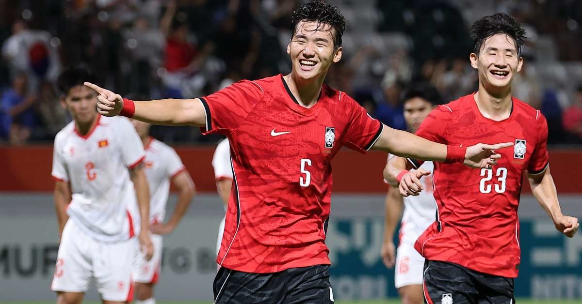 25일 일본 나고야 미즈호 공원 럭비경기장에서 열린 2026 아이치·나고야 아시안게임 남자 축구 8강 한국과 베트남의 경기. 한국 김지수가 후반전 팀 두번째 골을 넣고 기뻐하고 있다. / 연합뉴스
