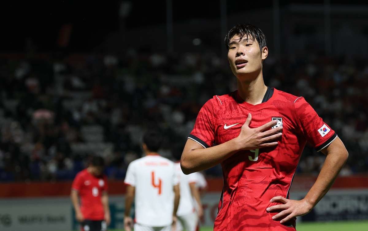 25일 일본 나고야 미즈호 공원 럭비경기장에서 열린 2026 아이치·나고야 아시안게임 남자 축구 8강 한국과 베트남의 경기. 후반전 한국 이영준이 팀 세번째 골을 넣고 세리머니를 하고 있다. / 연합뉴스