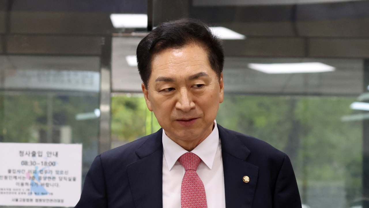 김기현 “김건희 명품백, 사회적 예의였다”… 특검은 이렇게 구형했다