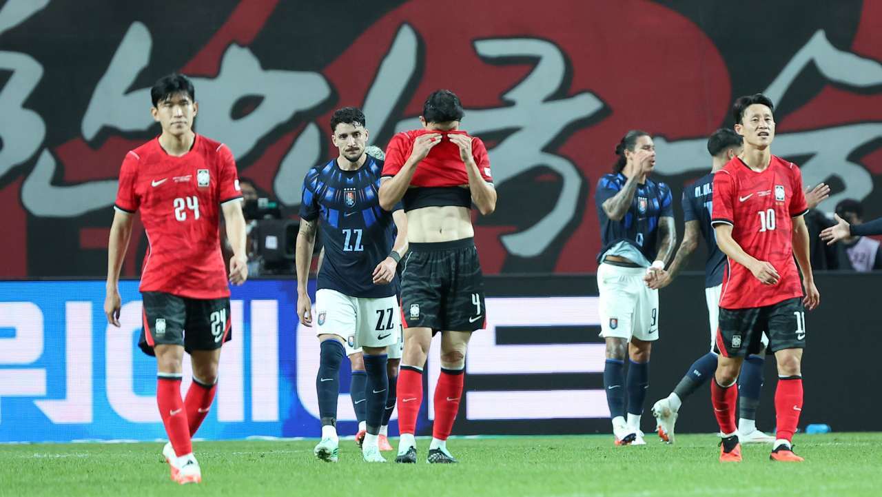 한국 vs 우루과이 축구 중계 계속… 전반 0-3 종료