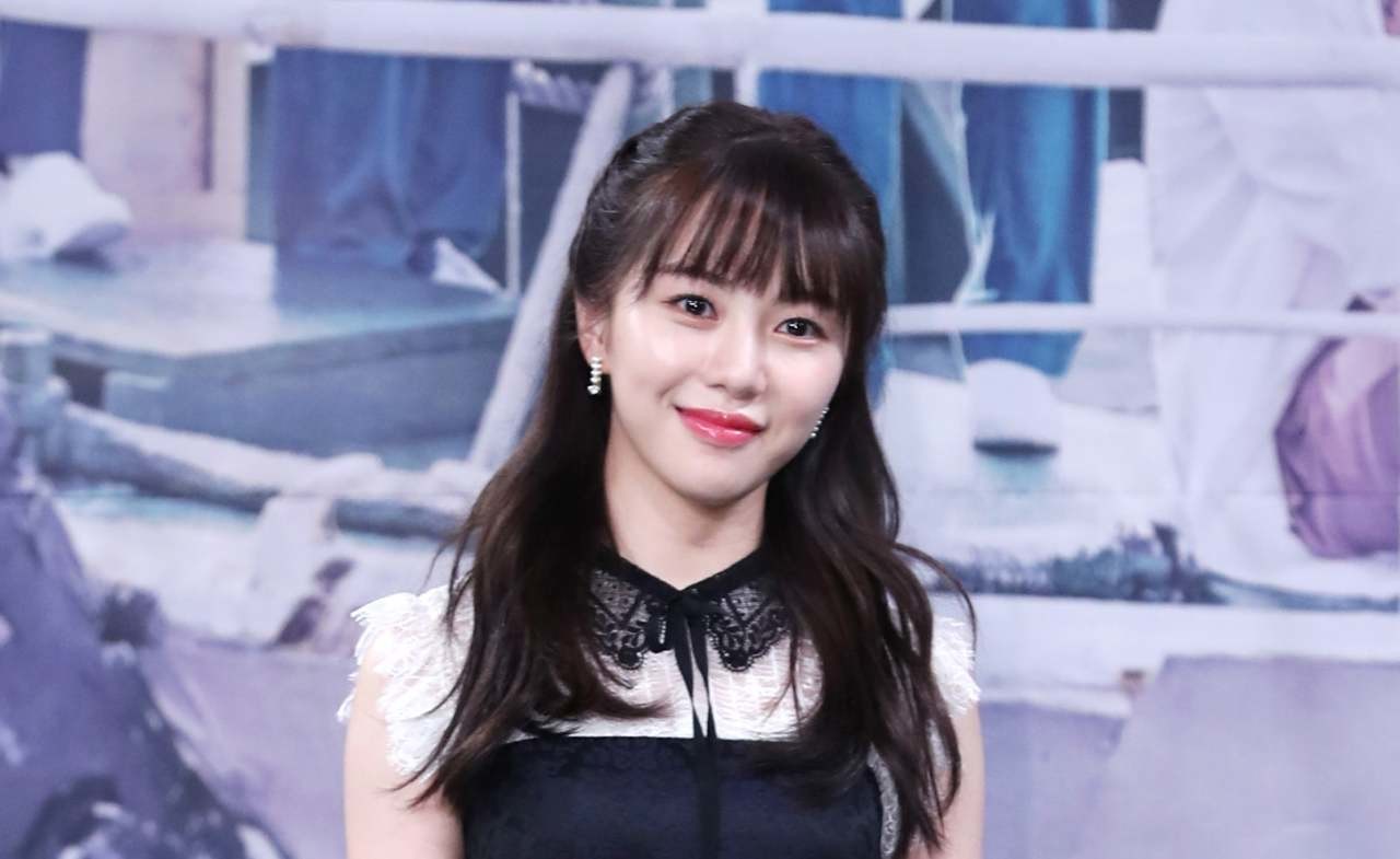 배우 권민아가 2017년 8월 28일 오후 서울 상암MBC에서 열린 수목미니시리즈 ‘병원선’ 제작발표회에 참석해 포즈를 취하고 있다. / 뉴스1