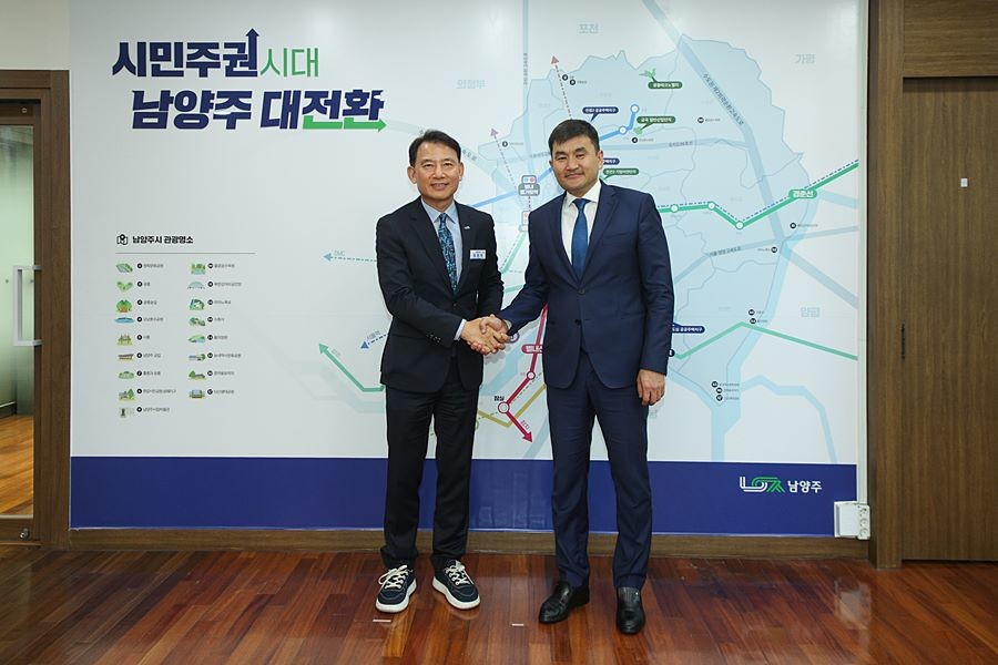 (좌측) 최현덕 남양주시장 (우측) 수헤 수흐볼드 주한몽골대사