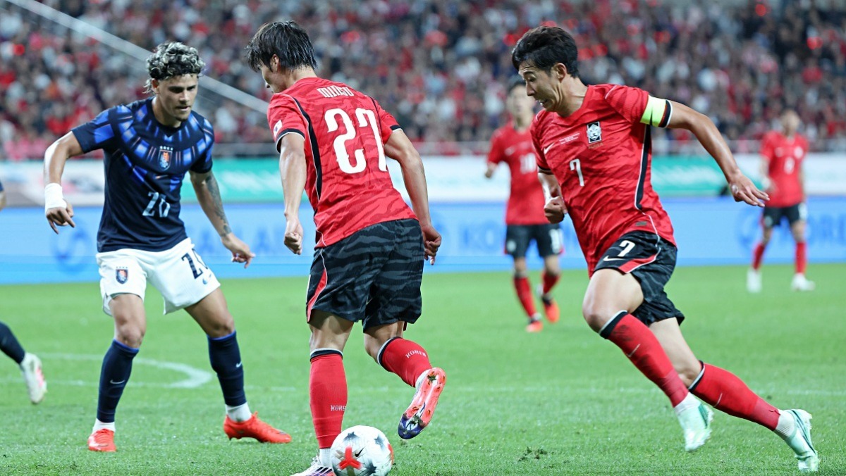 손흥민·이강인·김민재 아니었다...0-3 상황에 조커로 활약한 20살 한국 선수 정체