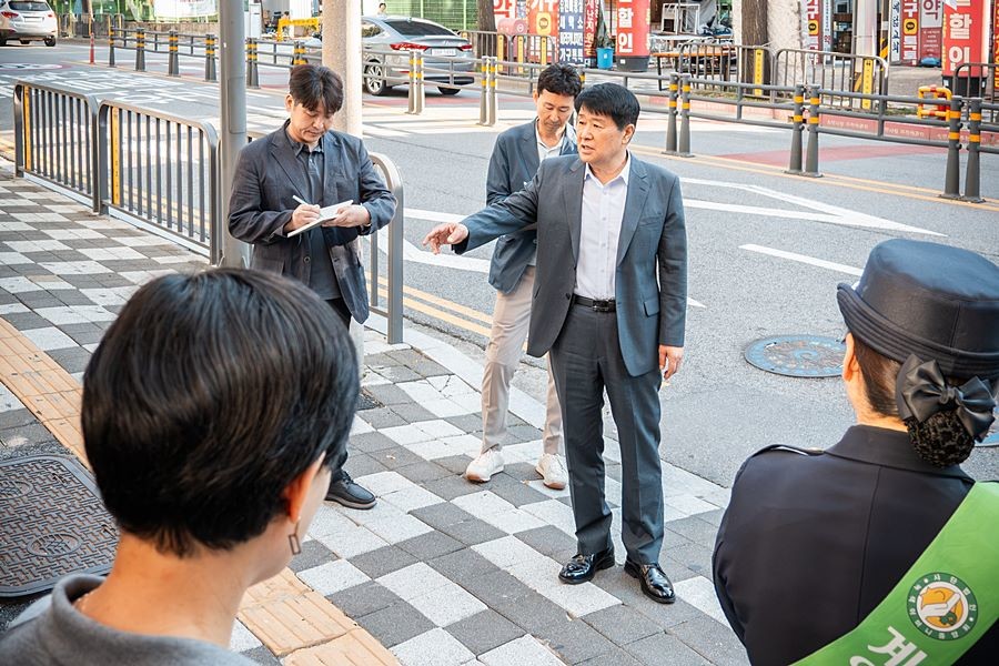 박형우 계양구청장(가운데)