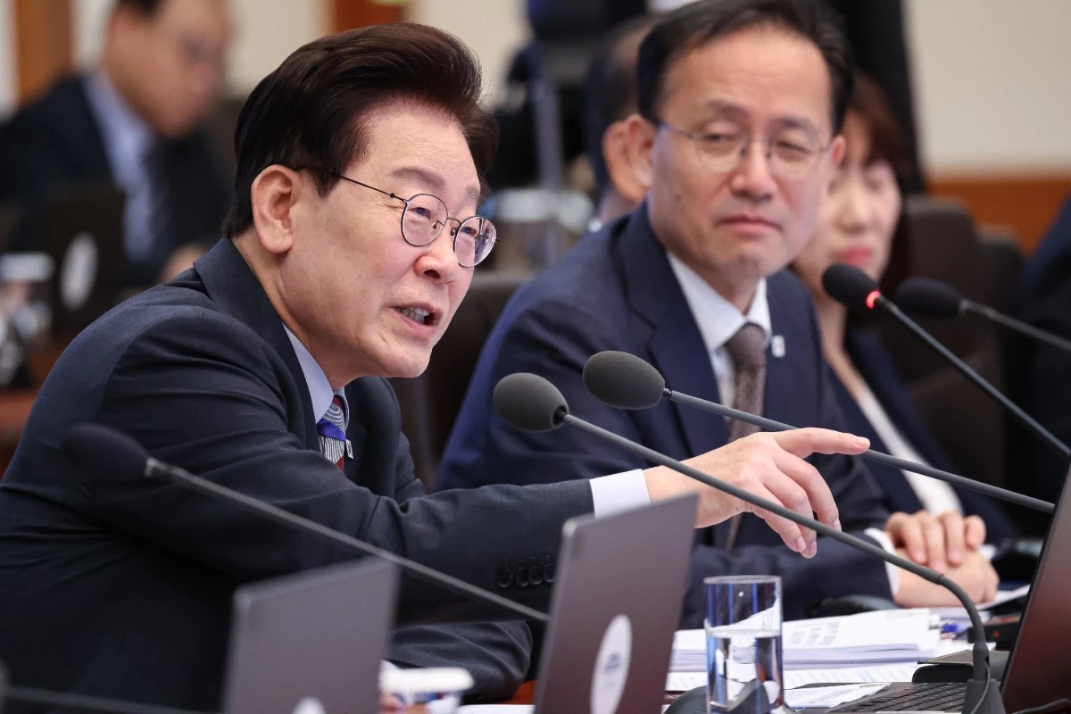 이재명 대통령이 29일 청와대에서 열린 국무회의에서 발언을 하고 있다. / 뉴스1