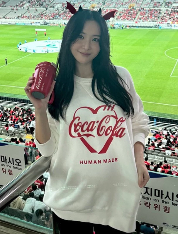 지난 29일 김다영이 자신의 SNS에 축구 경기 관람 사진을 게재했다. / 김다영 인스타그램