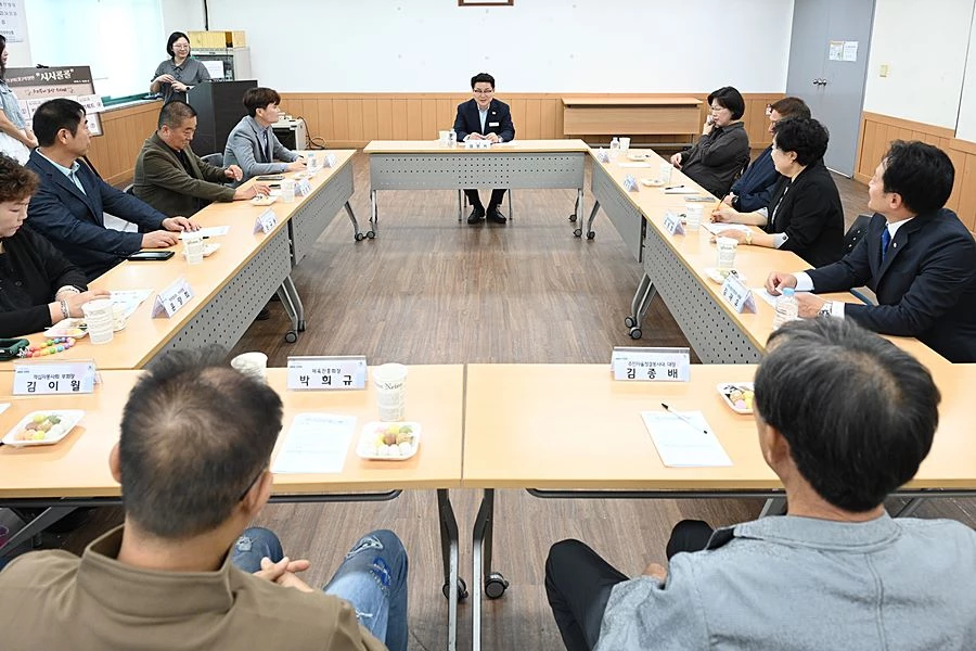 '동네 자랑부터 시정 제안까지' 김원기 의정부시장, 자금동 주민 목소리 경청
