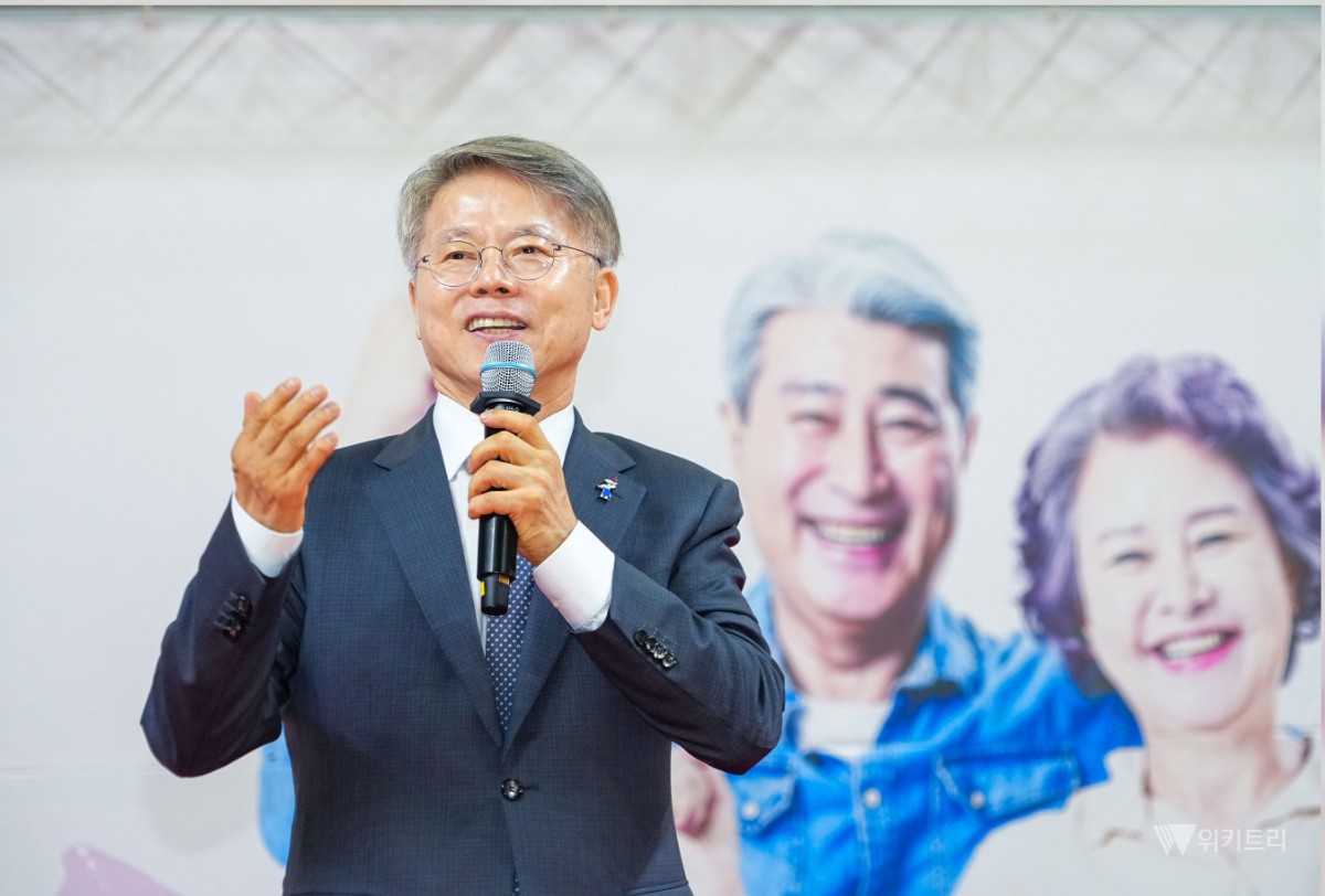 민형배 시장, 제30회 노인의 날 기념식 참석· · "복지 지원 강화하겠다"
