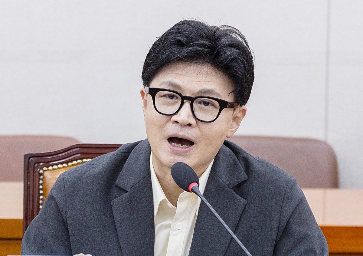 “좌아하게” 이 대통령 말…한동훈, '7글자'로 직격 