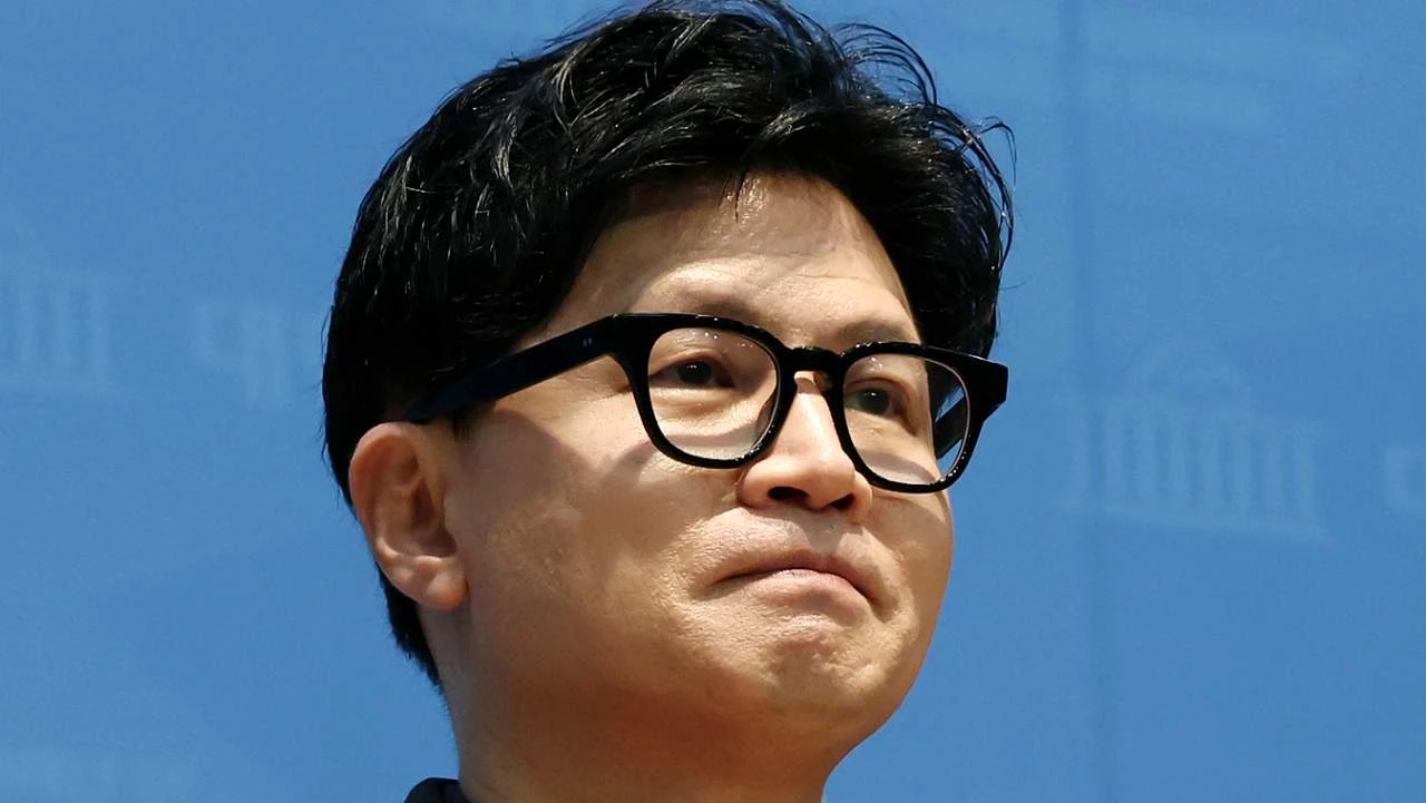 한동훈 무소속 의원이 지난달 19일 서울 영등포구 여의도 국회 소통관에서 기자회견을 하고 있다. / 뉴스1