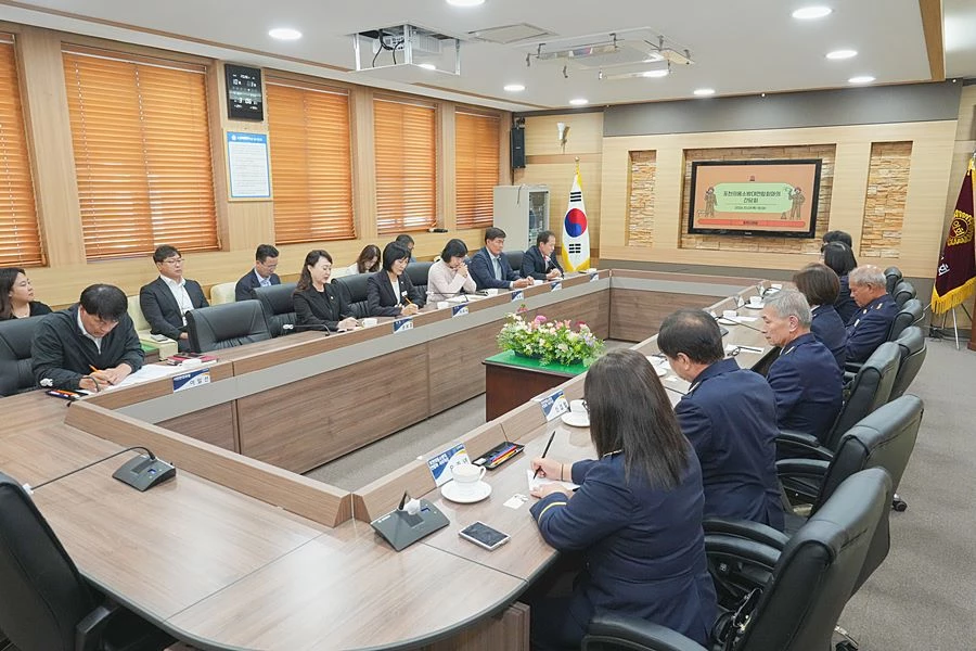 '봉사 넘어 제도적 지원 필요' 포천시의회, 의용소방대 애로 청취
