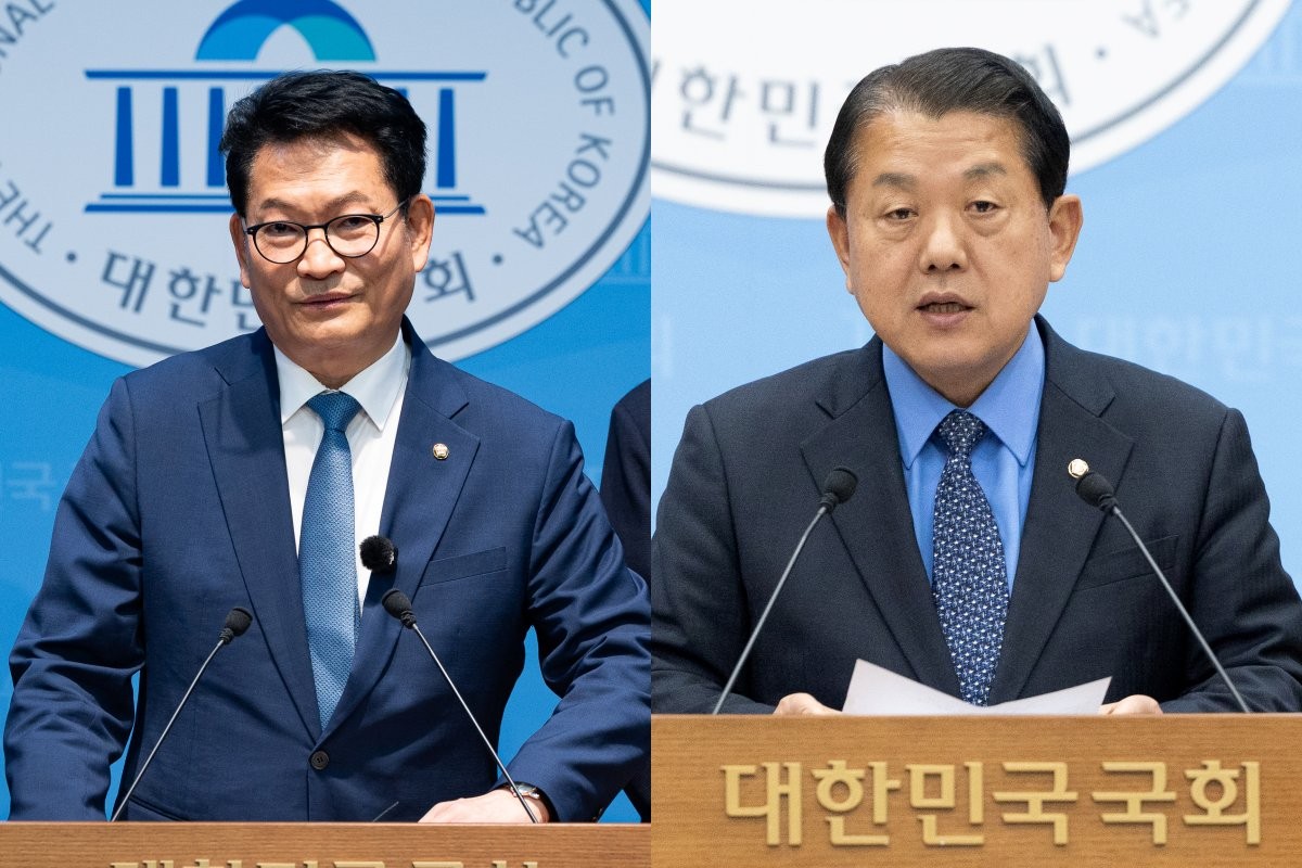 송영길 의원(왼쪽), 김병주 의원. / 뉴스1