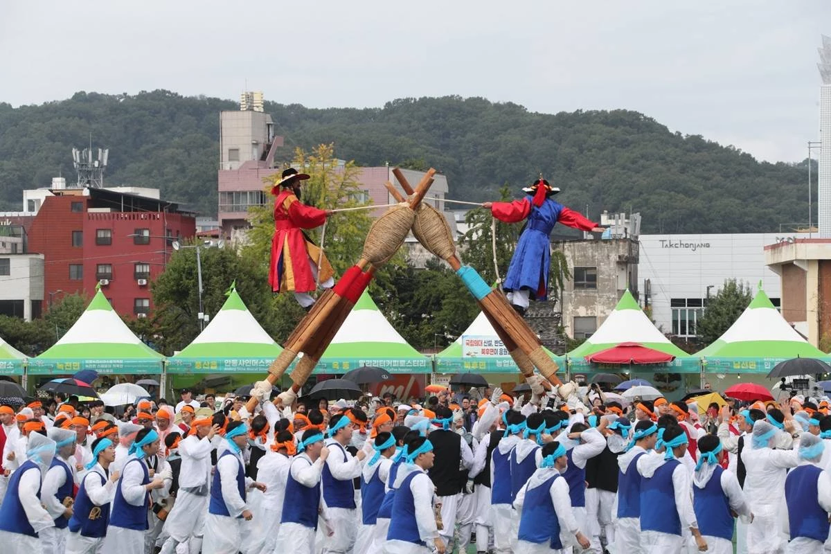 [포토뉴스]안동국제탈춤페스티벌 마지막 주말, 축제의 신명 절정으로