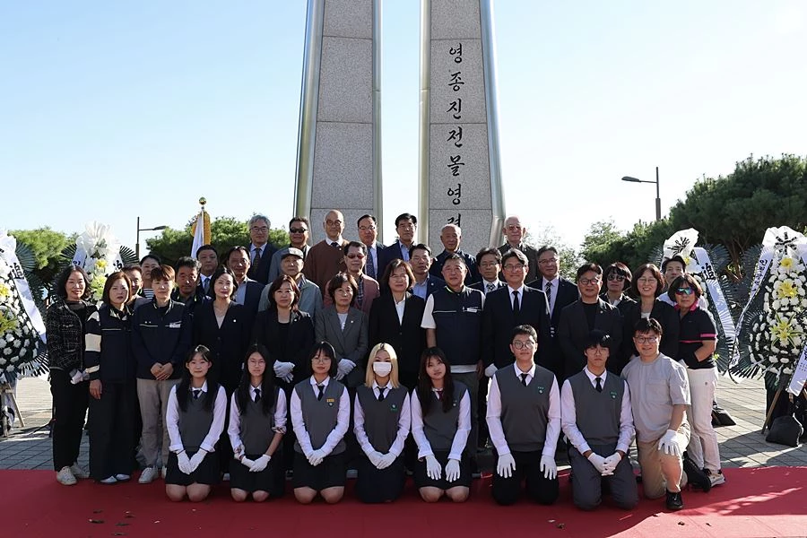 '선조들의 희생 잊지 않겠다' 손화정 영종구청장, 영종진 전몰 영령 추모
