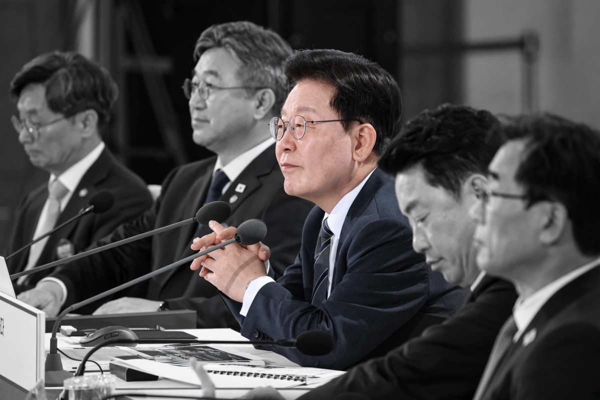 "이 대통령 심리적으로 흔들리고 있다... 제3자가 봐도 느껴져"