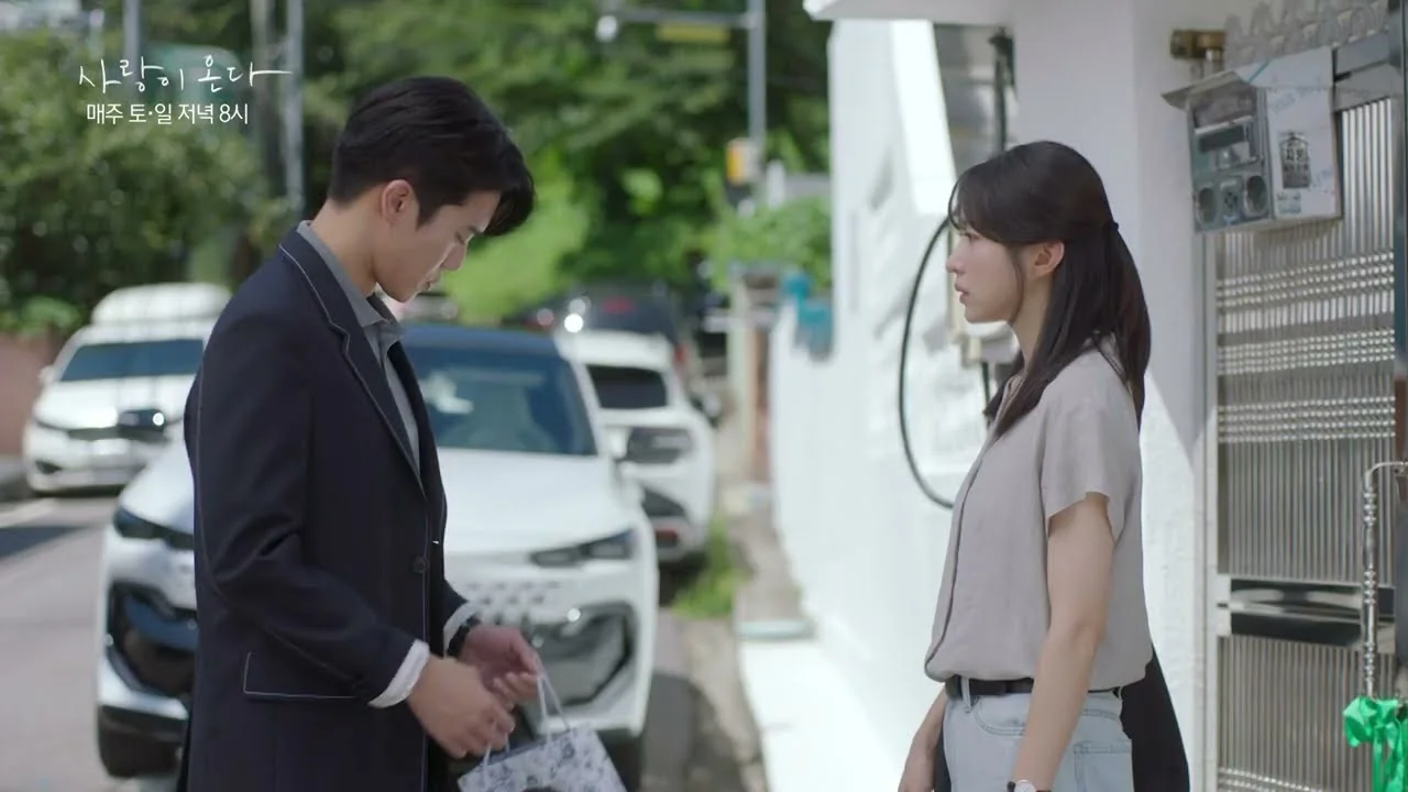 한규오, 8년이 거짓이었음을 마주하다 / 드라마 '사랑이 온다' 선공개 영상 화면 (영상=KBS Drama)
