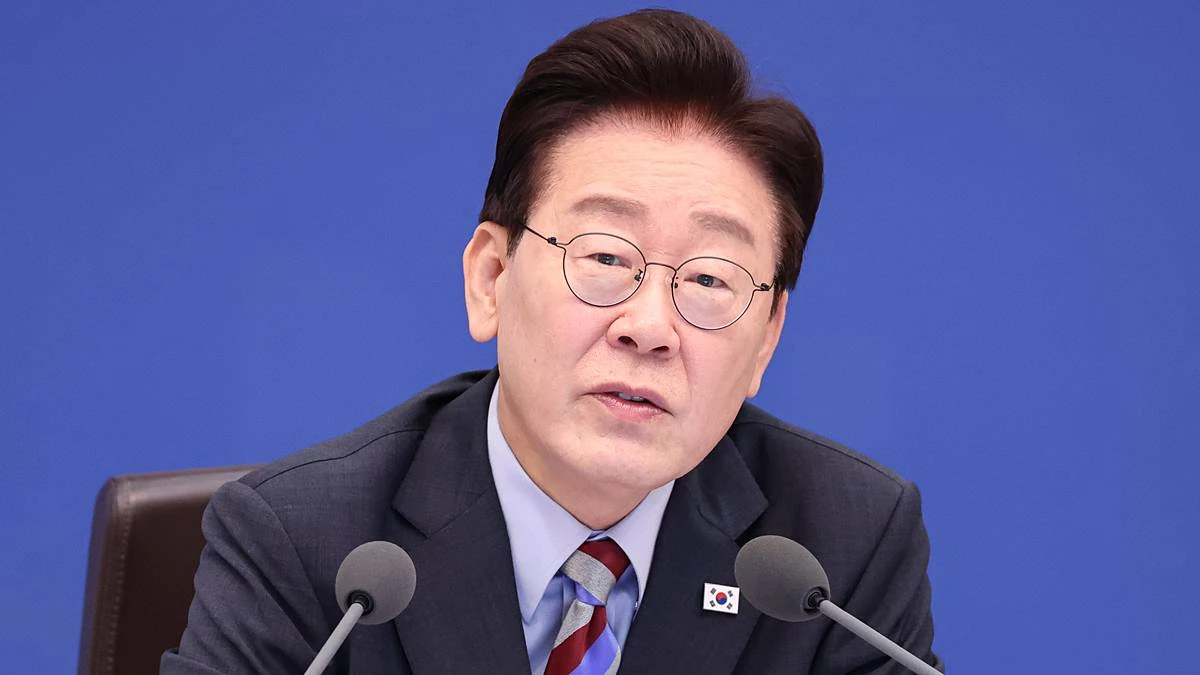 이재명 대통령이 지난달 29일 청와대에서 열린 국무회의에서 발언을 하고 있다 / 뉴스1