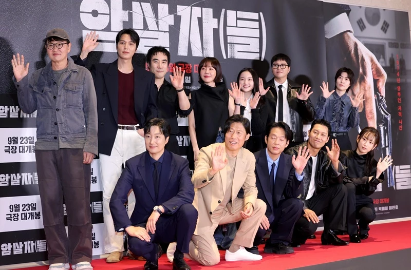 영화 '암살자(들)'을 연출한 허진호 감독, 출연 배우들 / 뉴스1