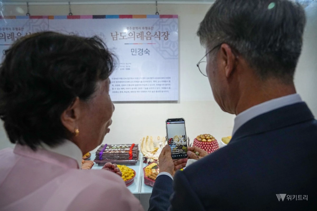 [위키 포토]민형배 전남광주시장, 무형유산 공개행사 개막식 참석