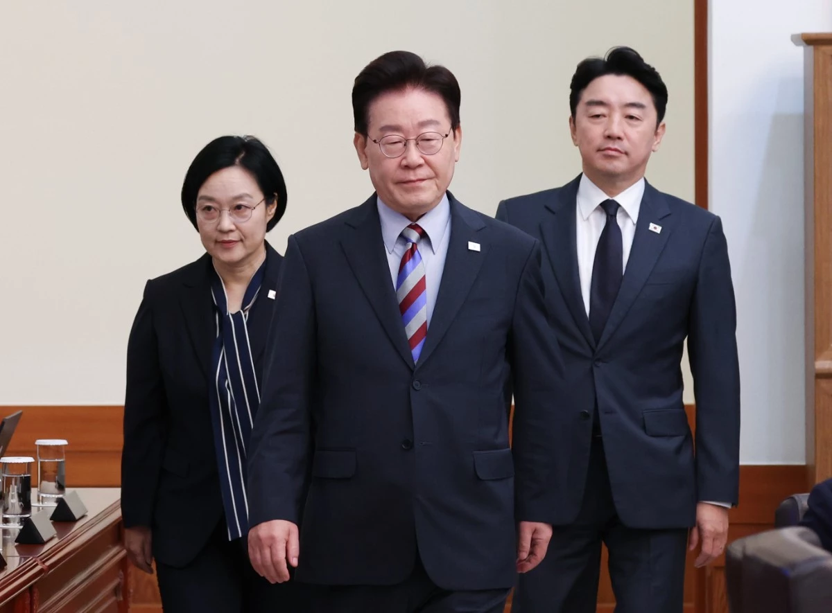 국무회의 참석하는 이재명 대통령 / 뉴스1