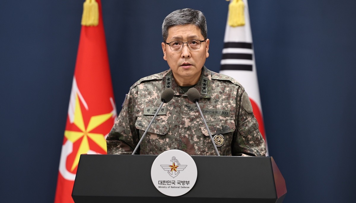 권대원 합동참모본부 차장이 5일 서울 용산구 국방부에서 육군 25사단 비무장지대(DMZ) 지뢰 폭발상황 관련 최종 조사결과를 발표하고 있다. / 뉴스1