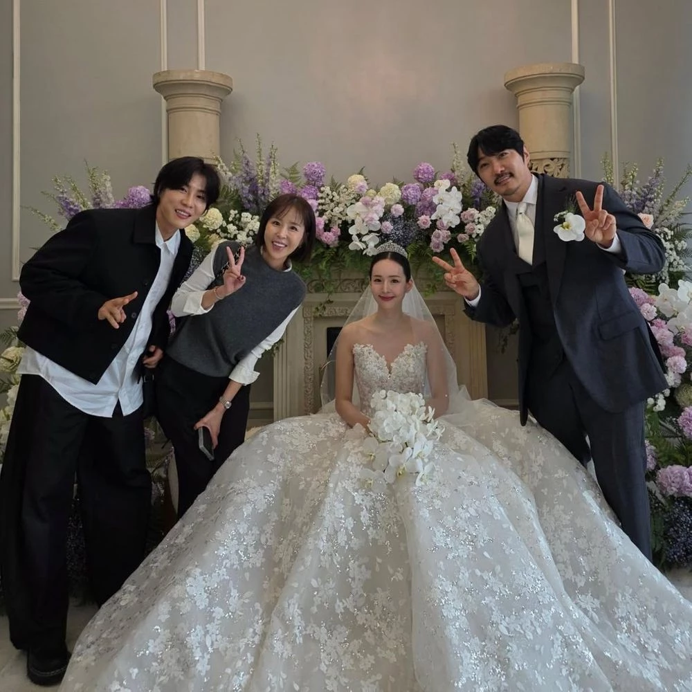 신지가 올린 KCM 결혼식 사진 / 신지 인스타그램