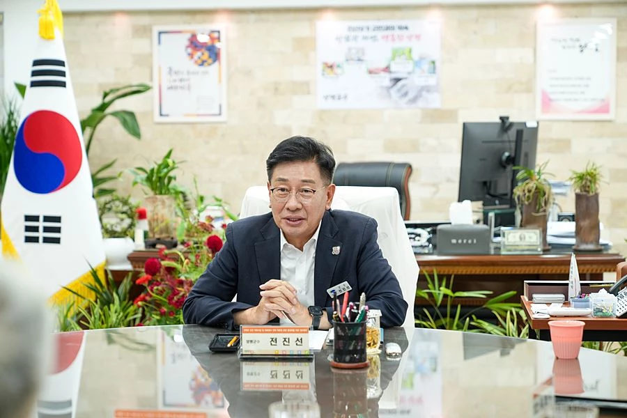관·민 협력을 통한 지역상생의 중요성을 피력하고 있는 전진선 양평군수