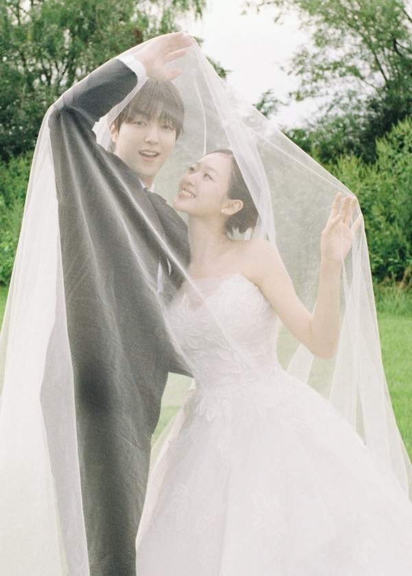 이유진과 예비신부 차경은 / 이유진 인스타그램