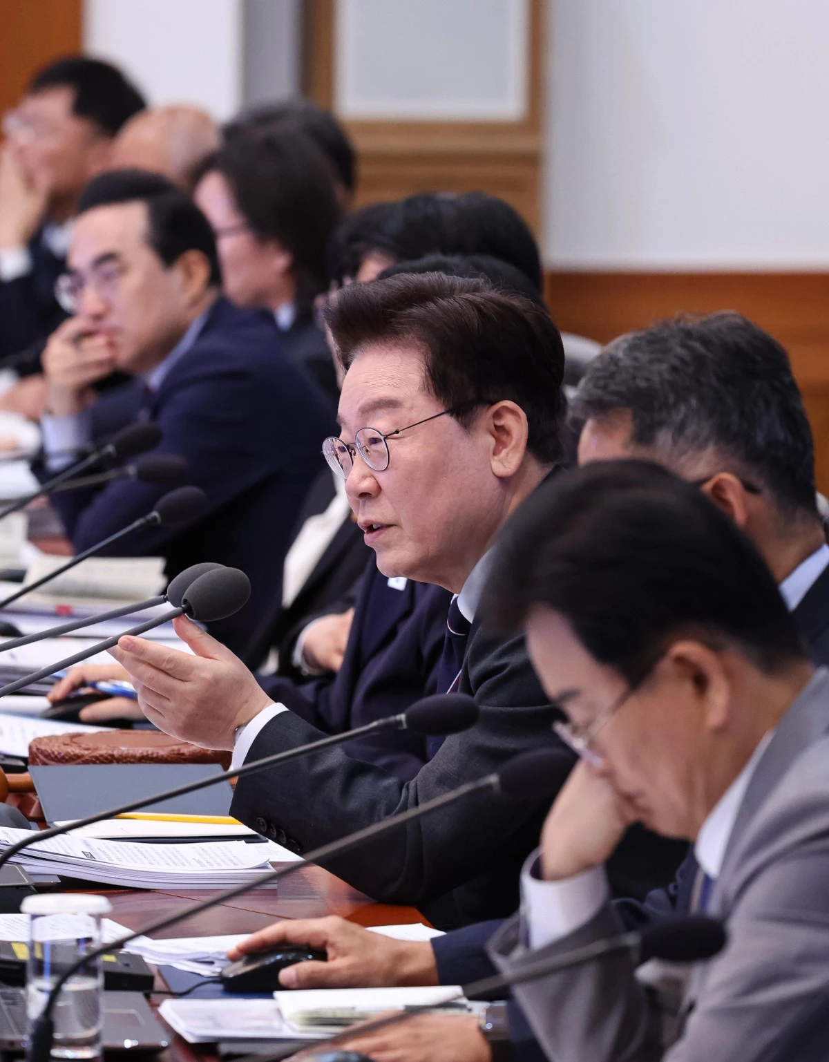 재명 대통령이 6일 청와대에서 열린 국무회의에서 발언을 하고 있다. / 뉴스1