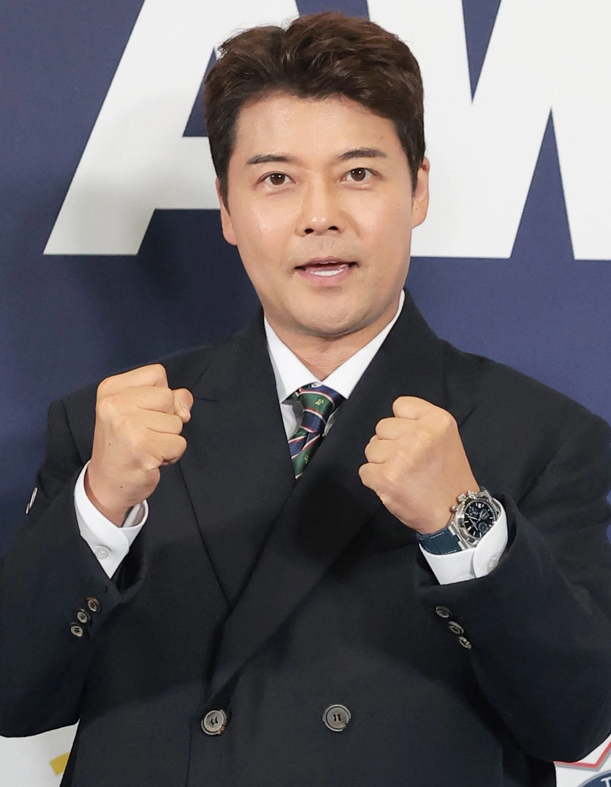 MC 전현무가 지난 8월 경기도 고양시 일산서구 킨텍스에서 열린 ‘2026 케이 월드 드림 어워즈(2026 KWDA)’ 시상식에 참석해 포즈를 취하고 있다. / 뉴스1