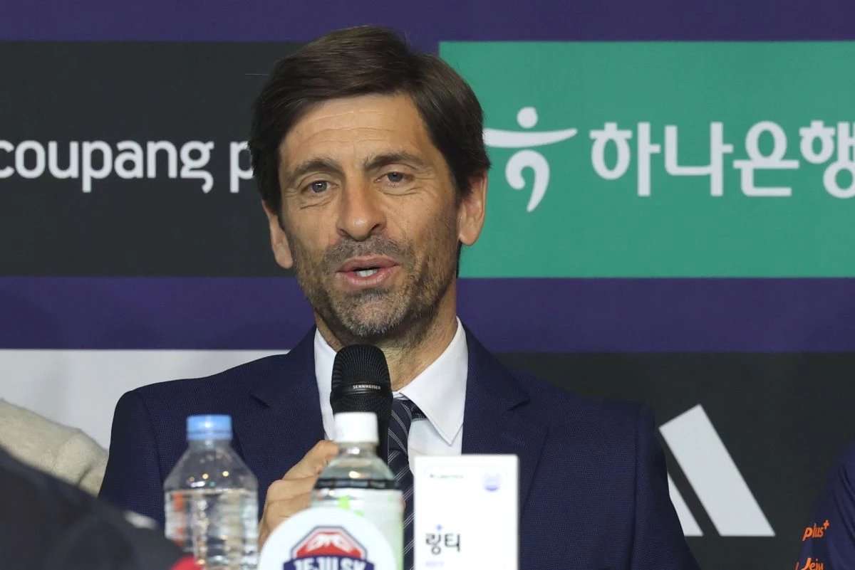 세르지우 코스타 제주SK FC감독이 지난 2월 25일 오전 서울 서대문구 스위스그랜드호텔에서 열린 하나은행 K리그1 2026 개막 미디어데이에서 시즌 각오를 밝히고 있다. / 뉴스1