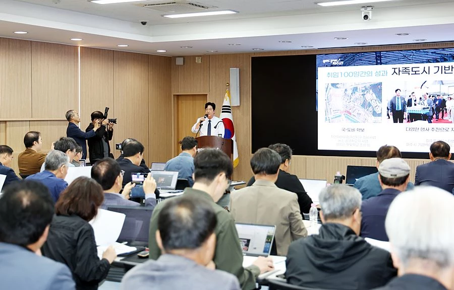 '평화도 경제도 파주로' 취임 100일 손배찬 시장, 대전환 청사진 공개