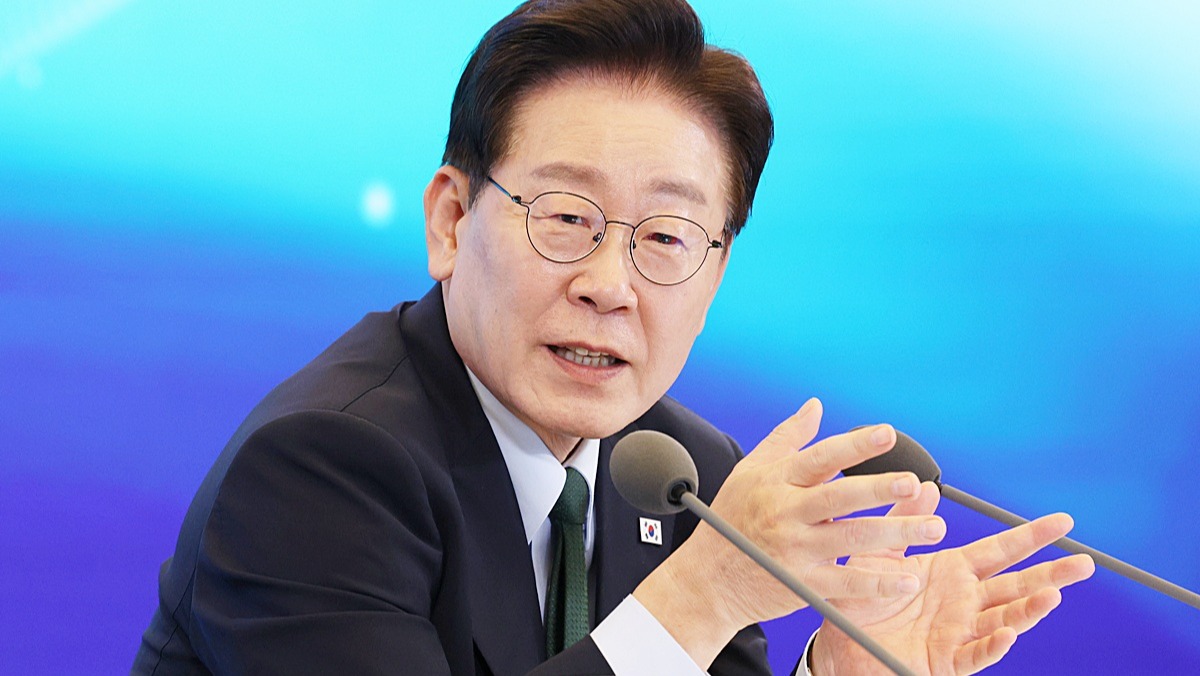 “이 대통령과 민주당 위해 일한단 생각, 1초도 해본 적 없다” 밝힌 연예인