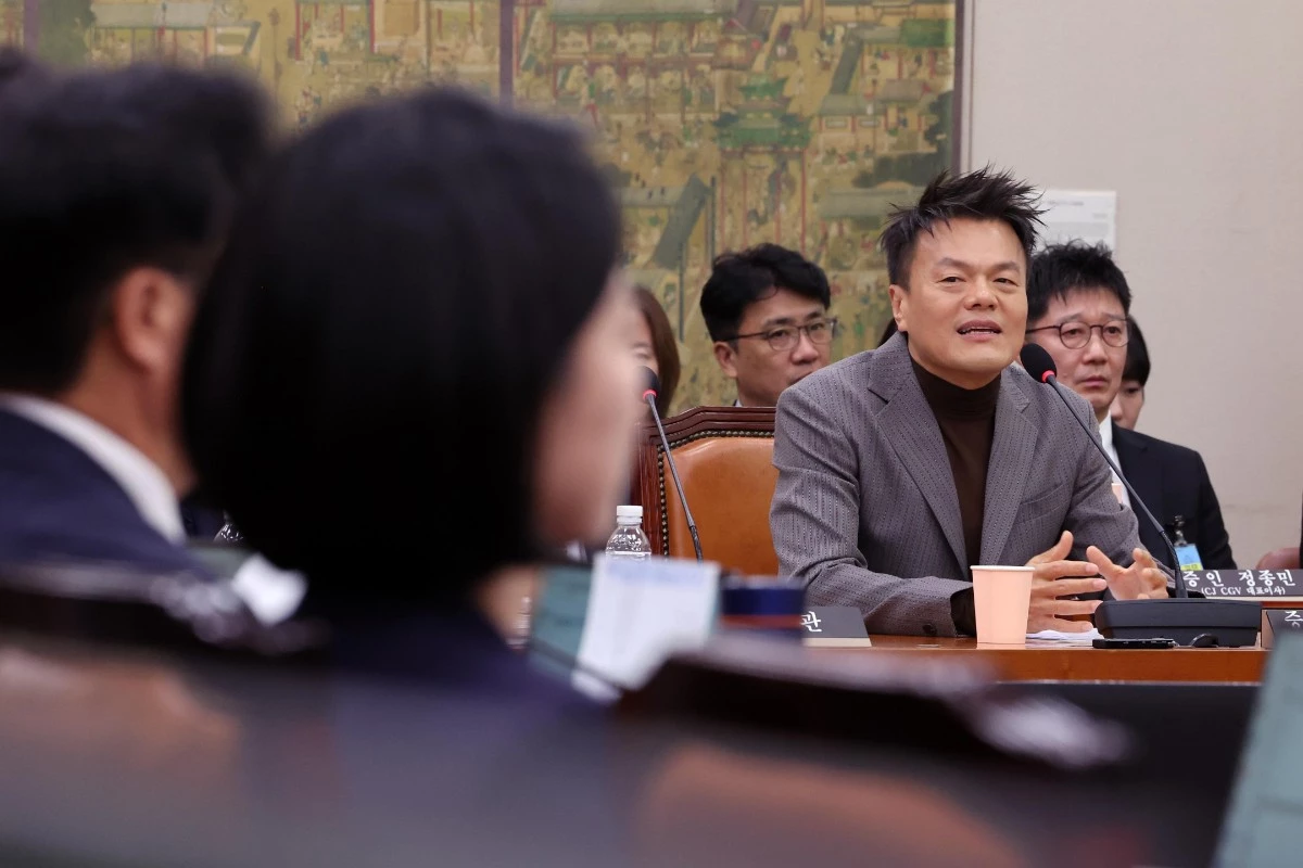 박진영 대중문화교류위원회 공동위원장이 7일 서울 여의도 국회 문화체육관광위원회에서 열린 문화체육관광부에 대한 국정감사에서 증인으로 출석, 의원질의에 답하고 있다. / 뉴스1