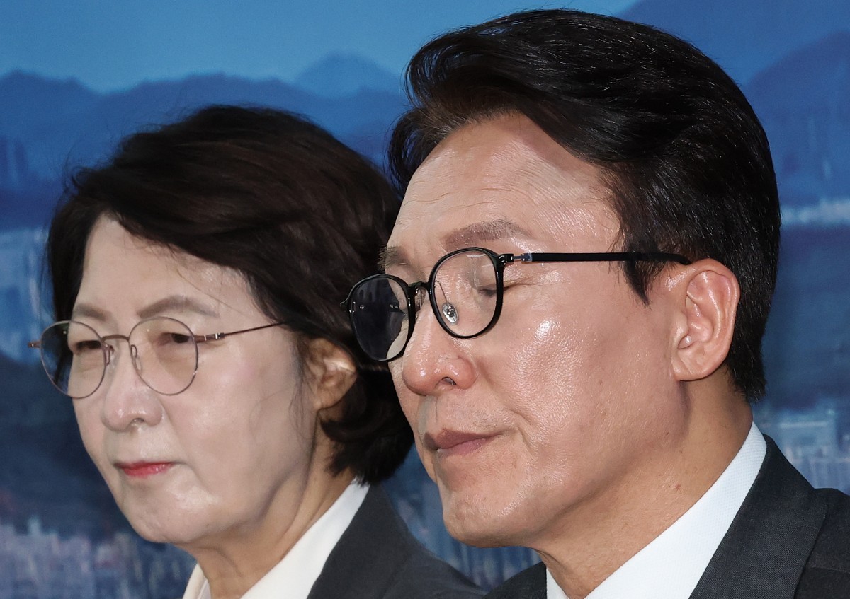 추미애 지사와 김민석 더불어민주당 대표. / 뉴스1