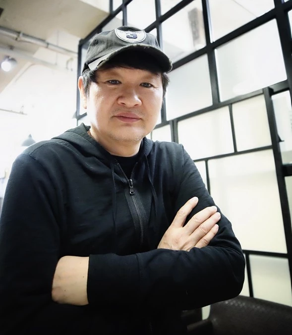 영화 '암살자(들)'을 연출한 허진호 감독 / 뉴스1