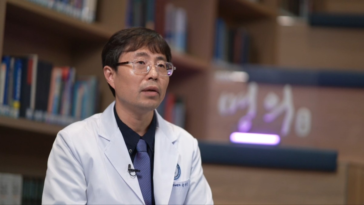 9일 방송되는 명의 '990회' 스틸컷. / EBS