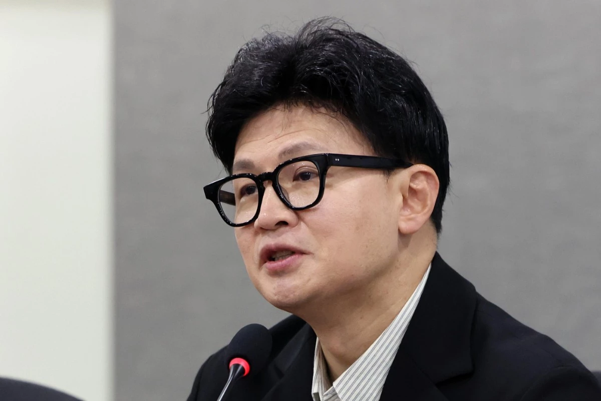 한동훈 무소속 의원이 1일 오전 서울 여의도 국회 의원회관에서 열린 '개정 형사소송법 시행 D-1 토론회'에서 개회사를 하고 있다.  / 뉴스1