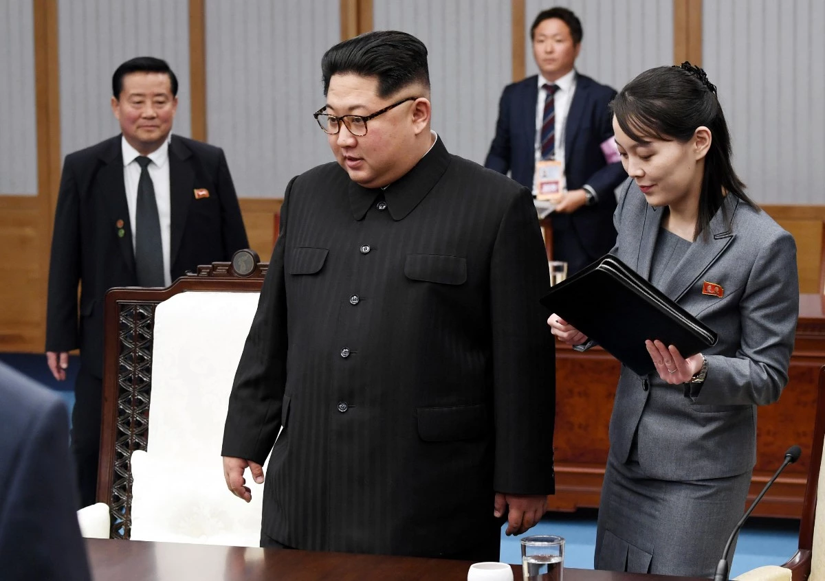 2018년 4월 27일 북한의 김정은 노동당 총비서 김여정 노동당 총무부장(당시 노동당 중앙위원회 제1부부장)이 판문점 평화의 집에서 열린 남북정상회담을 위해 착석하고 있다. / 뉴스1